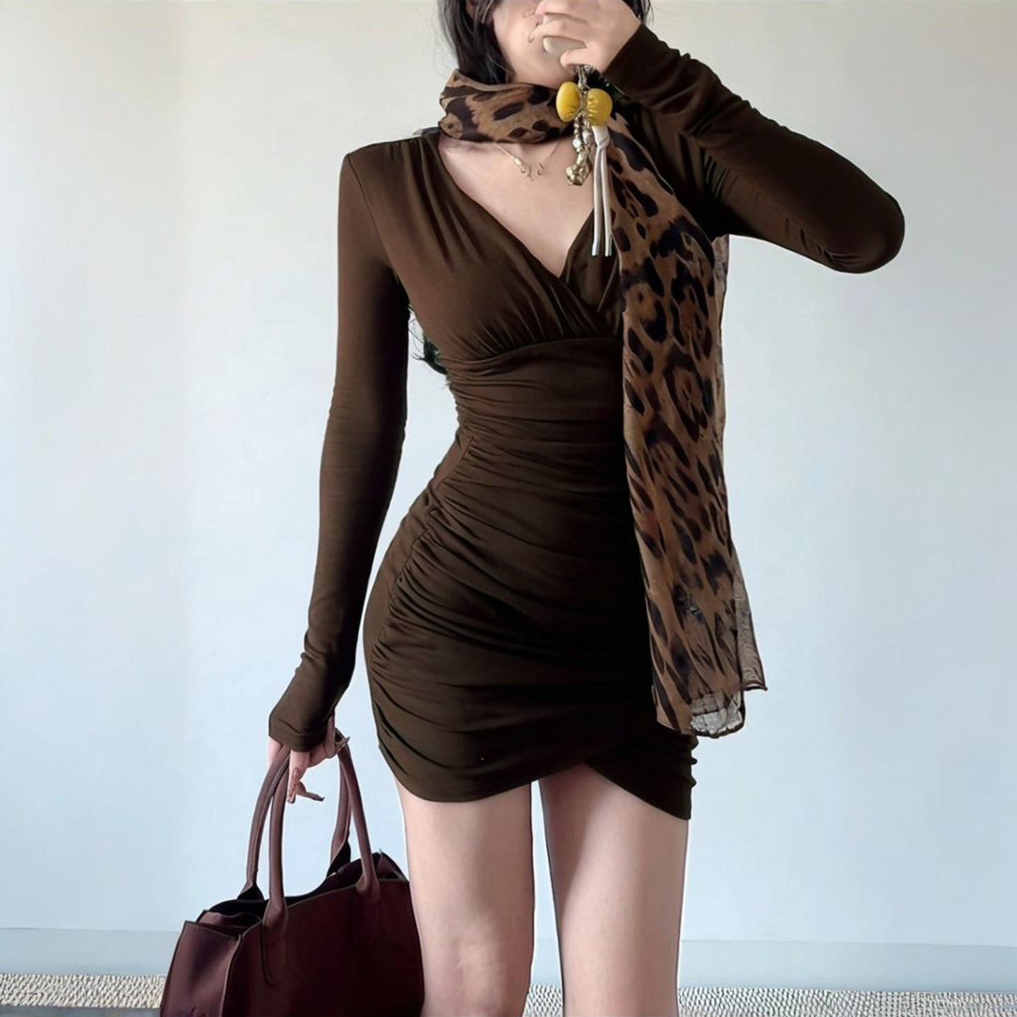 V-neck hip hugging velvet long skirt